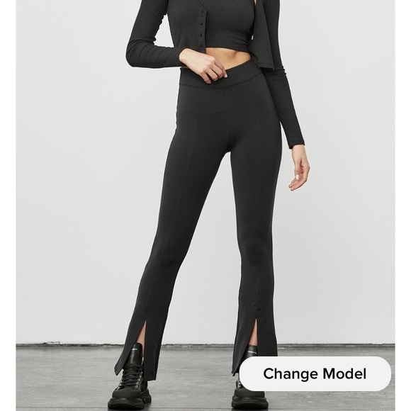 Alo 7/8 flutter legging - Picture 2 of 9